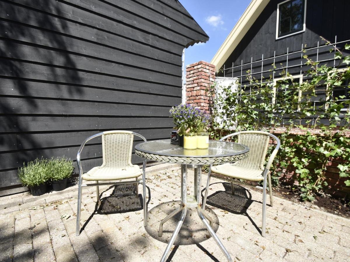 Apartment In Sint Maartensbrug With Garden Экстерьер фото